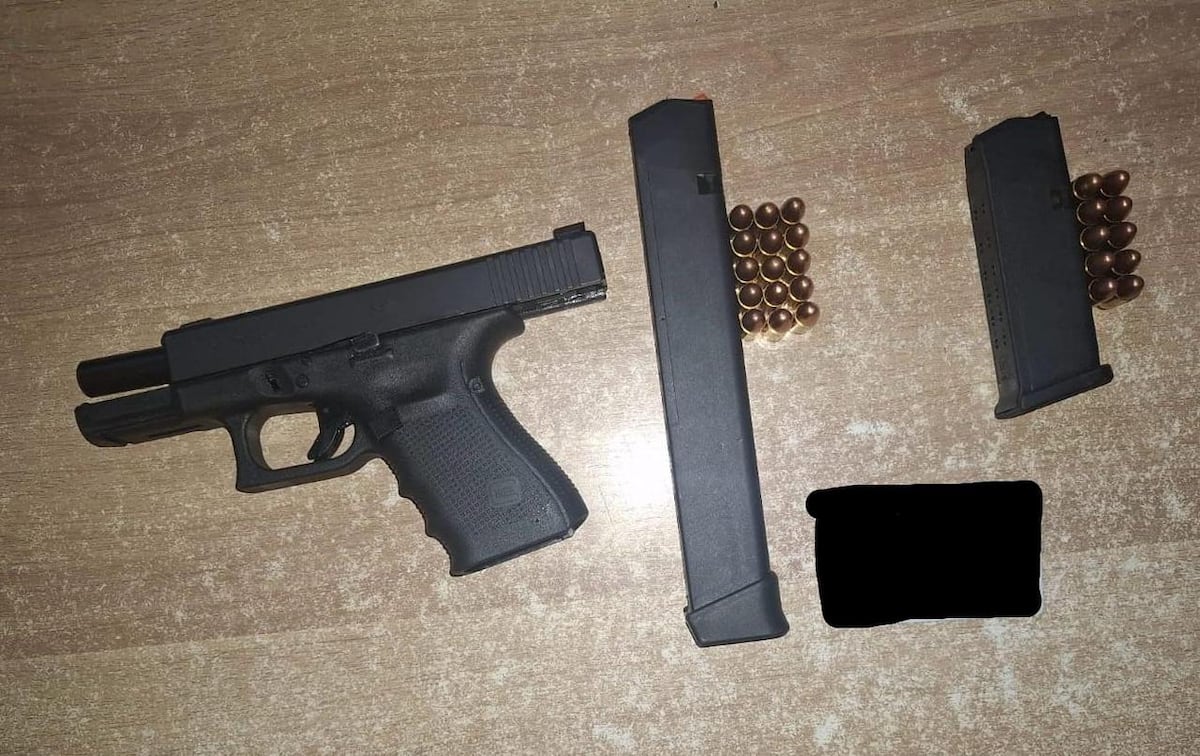 Escapó de milagro: ciudadano es detenido con arma de fuego en Cativa