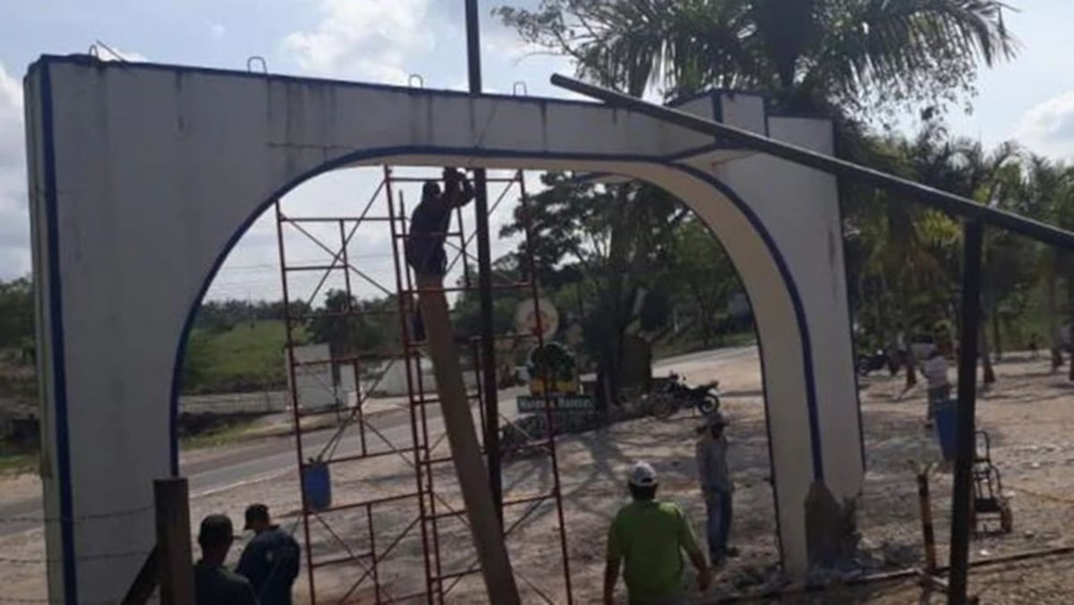 Se llevan la avioneta de Pablo Escobar de la Hacienda Nápoles