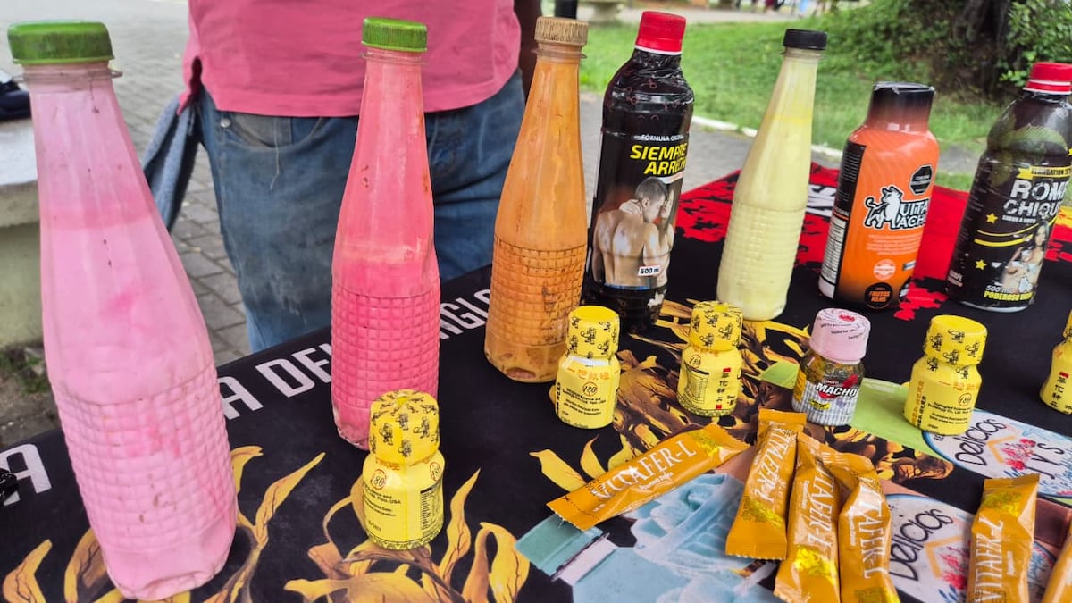 ¿Un ‘icing glass’ que sustituye una comida? La alga marina se convierte en postre: el nuevo giro saludable de Delicias J&S