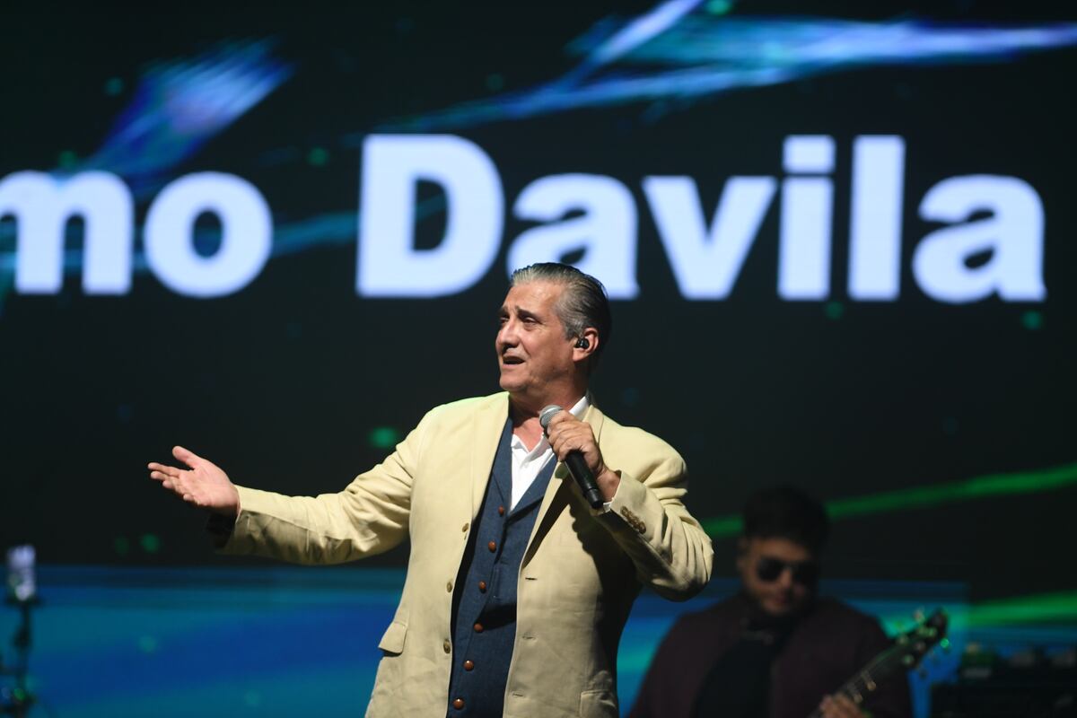 ¡Guillermo Dávila encendió Atlapa con puro sentimiento y nostalgia ochentera!