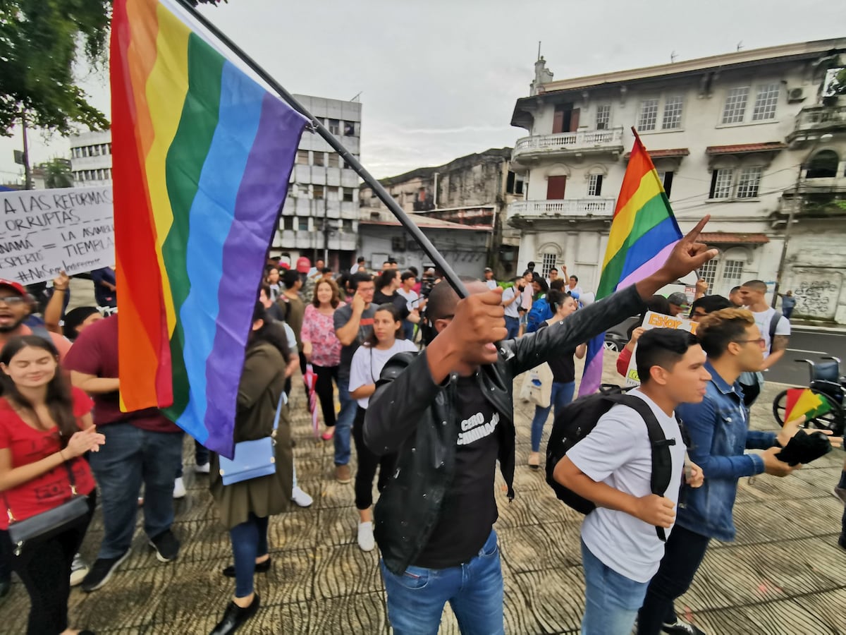 Nito pedirá se eche para atrás artículo que habla de que el matrimonio es solo entre hombre y mujer