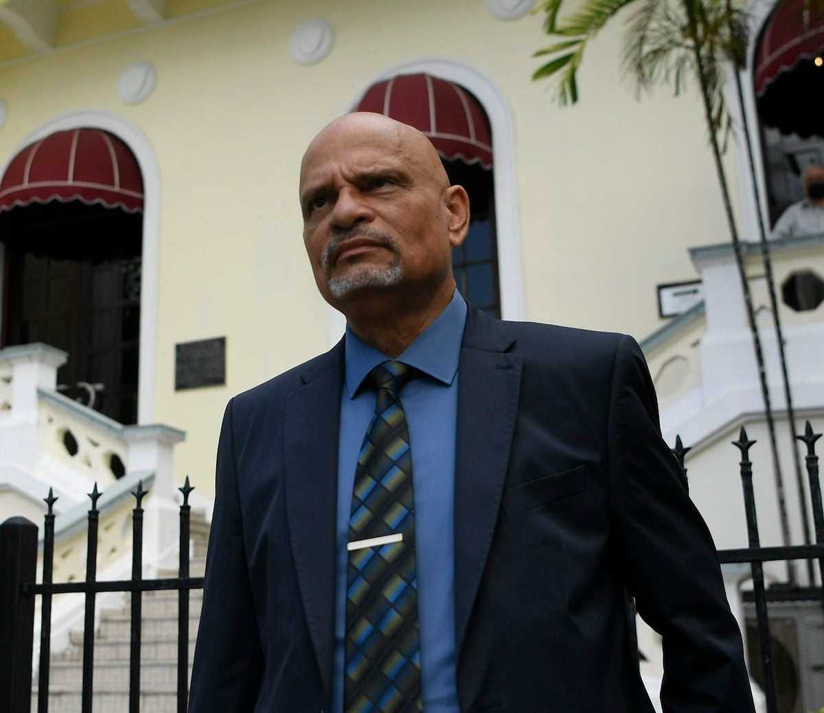 Diputado Ernesto Cedeño demanda facultad de la Contraloría para aplicar licencias sin sueldo
