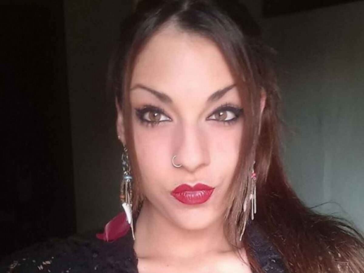 'Último beso’.Joven le arranca la lengua a su novio cuando este le dijo que quería terminar la relación