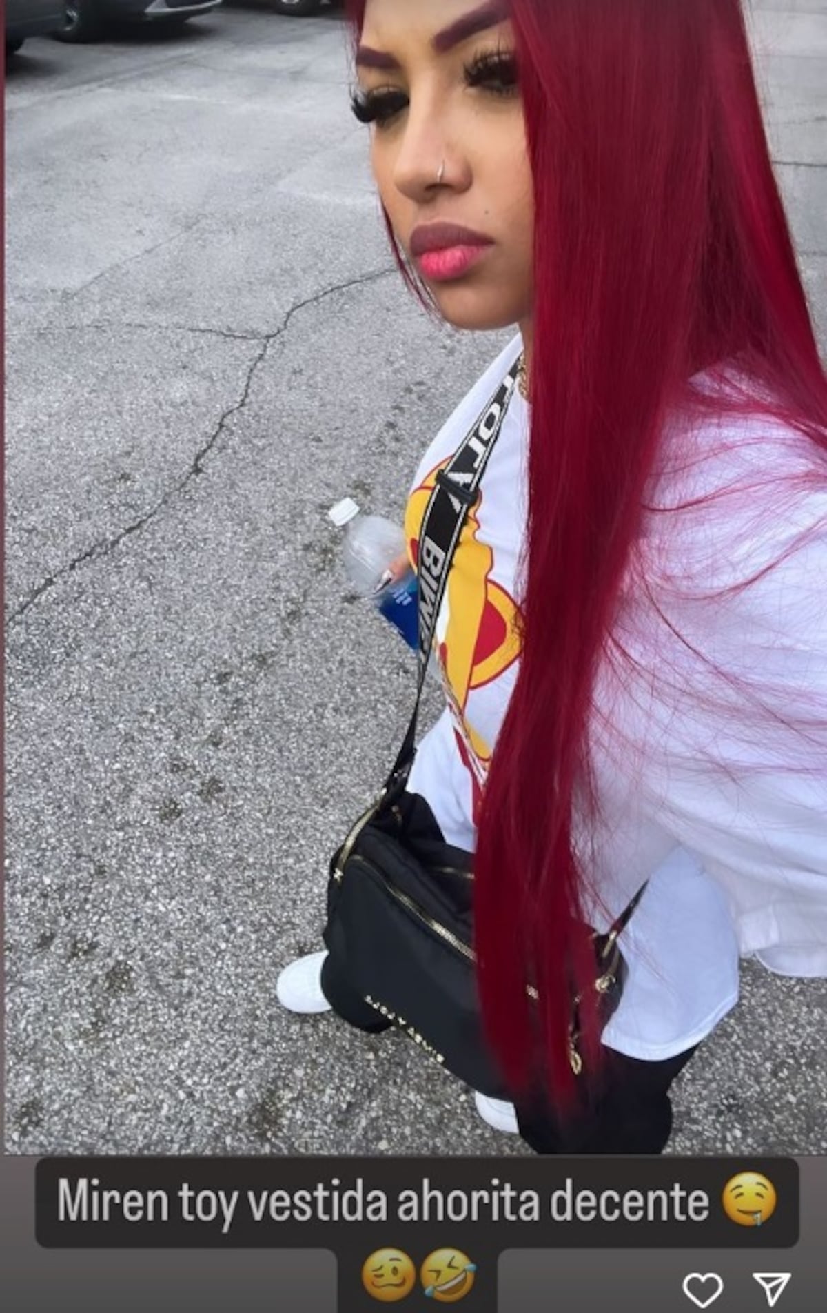 Lisa y atrevida. Anyuri enseña la pechonalidad con unos parches cubre-aréolas +Fotos