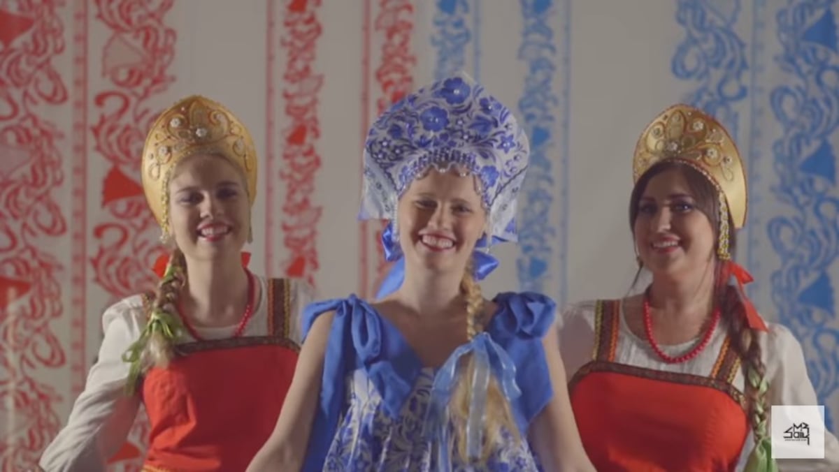 ¡Pasito! Mr. Saik lanza primero tema a 'las chamas' y ahora le canta a 'la rusa'