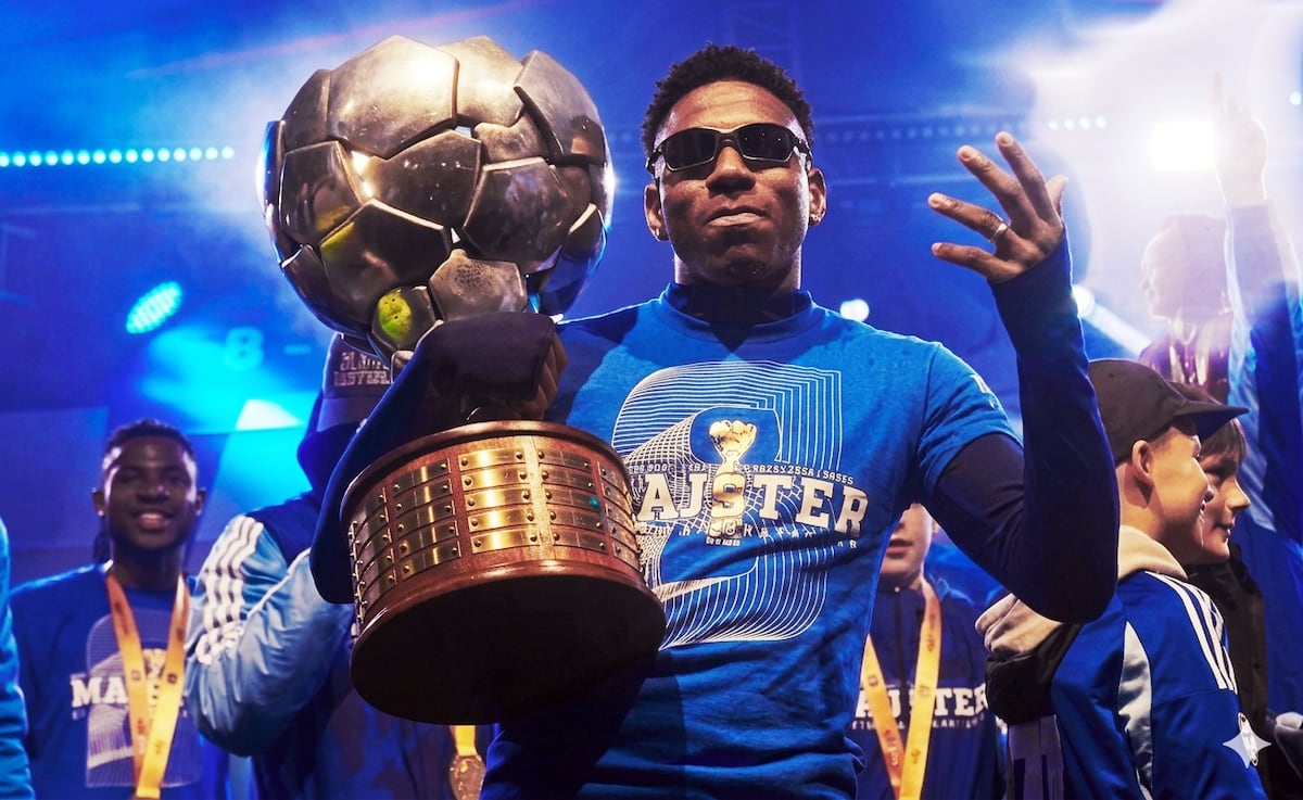 César Blackman fue elegido el mejor lateral de Eslovaquia