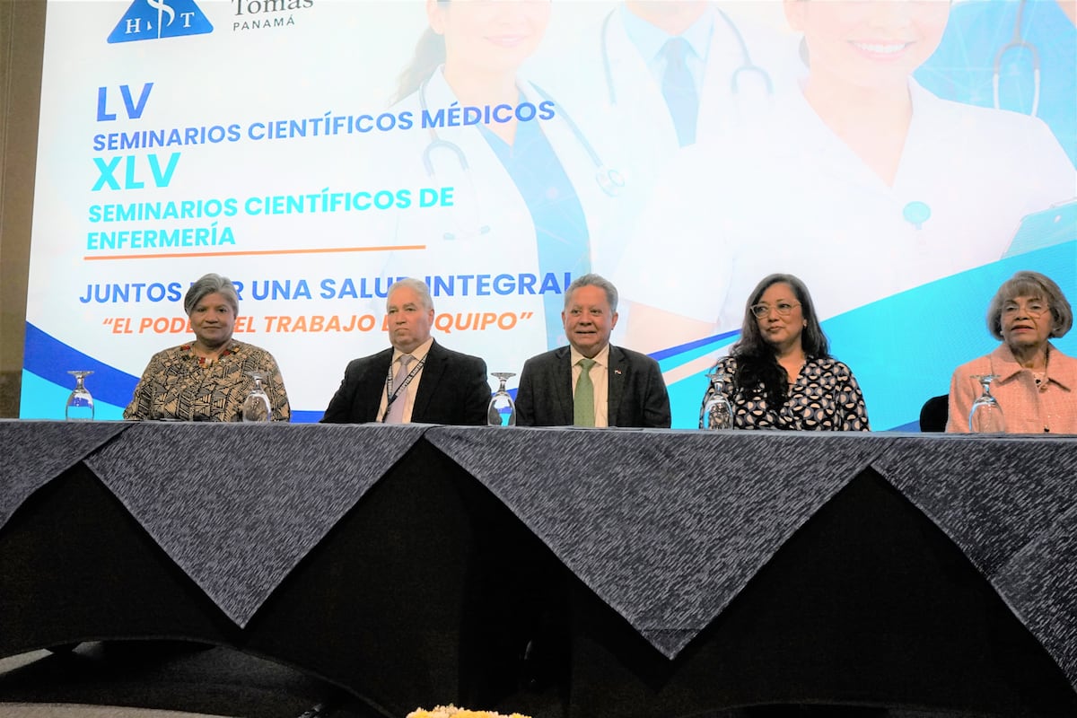 Hospital Santo Tomás capacita a más de 600 profesionales de la salud por sus 323 años