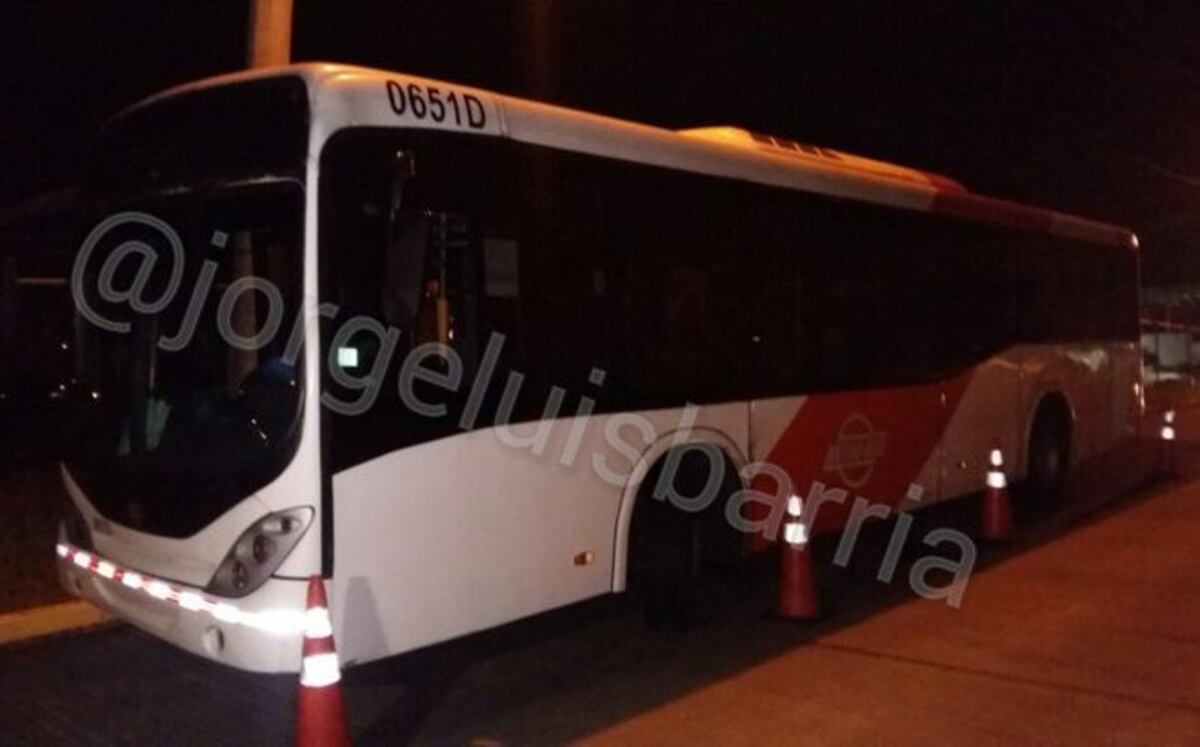 ¡DE TERROR! Asaltan Metrobús en el Corredor Sur