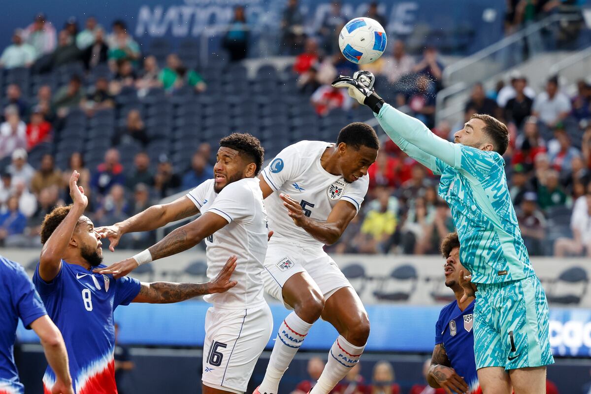 Gol agónico de Waterman clasifica a Panamá a la final de la Nations League