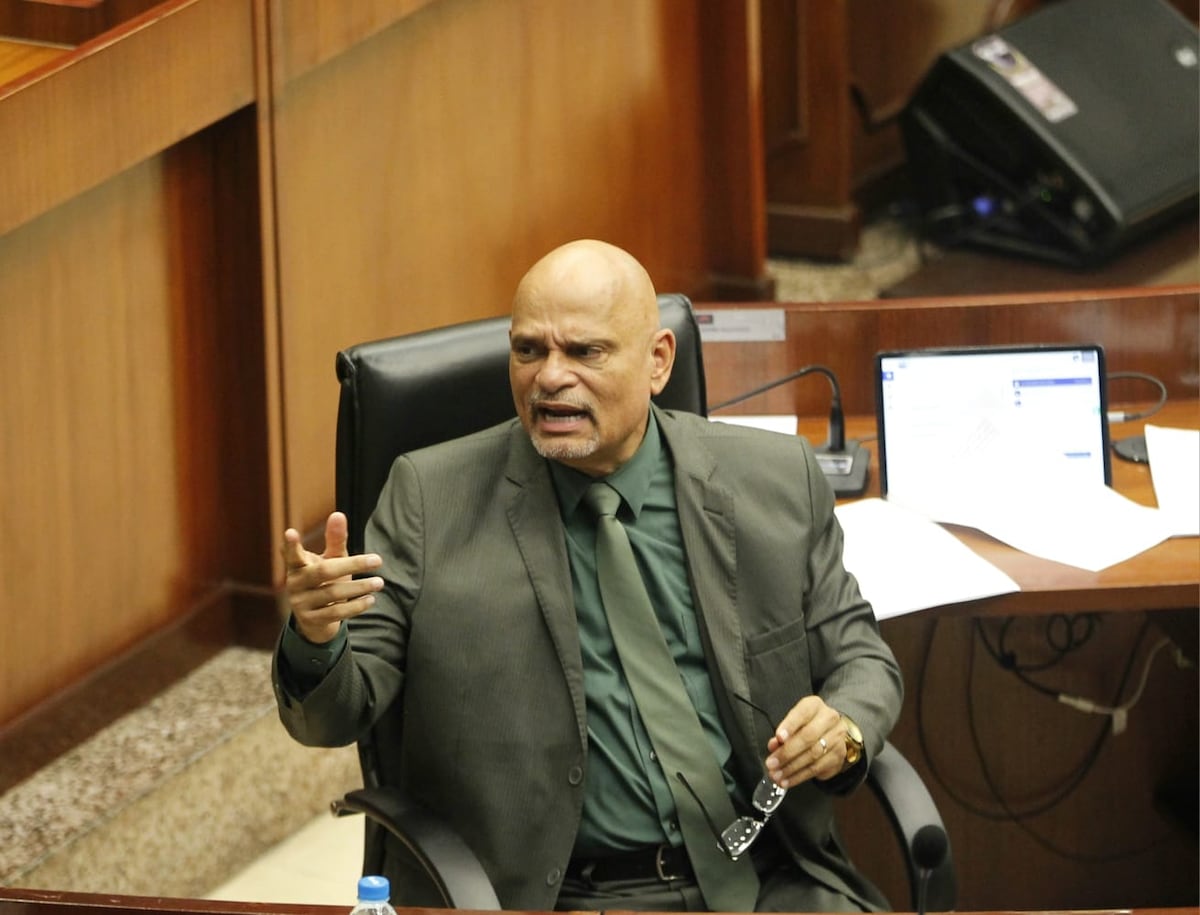 Aprueban en tercer debate proyecto que permite solicitar la prescripción administrativa de deudas bancarias