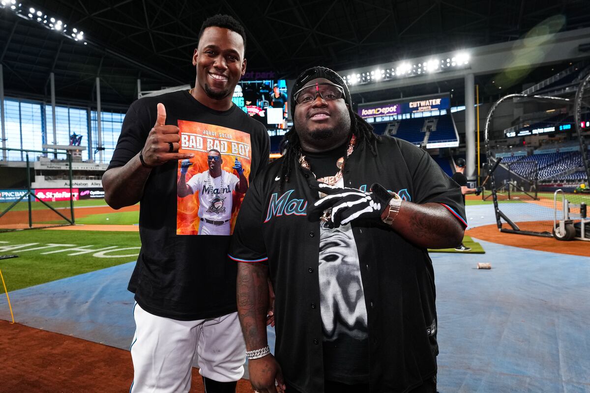 Sech es fanático de los Yankees y siente un cariño especial por los Marlins