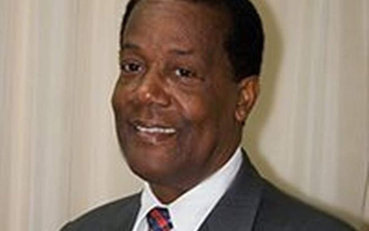 ÚLTIMO ADIÓS. Todo listo para despedir al pastor Lowell David. Le diremos dónde