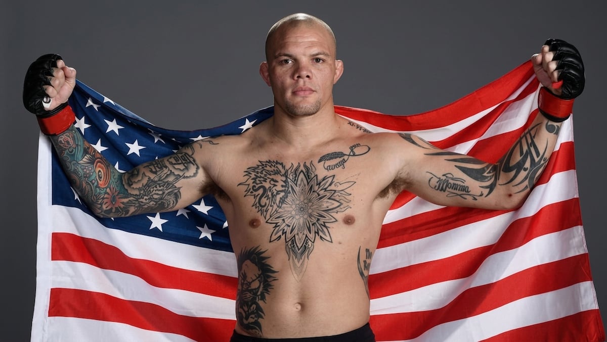 ¡Graves cargos! Exfigura de UFC Anthony Smith podría pasar 30 años en prisión