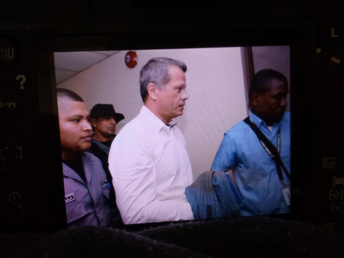 Niegan cambio de medida cautelar a West Valdés y juez se acoge a término