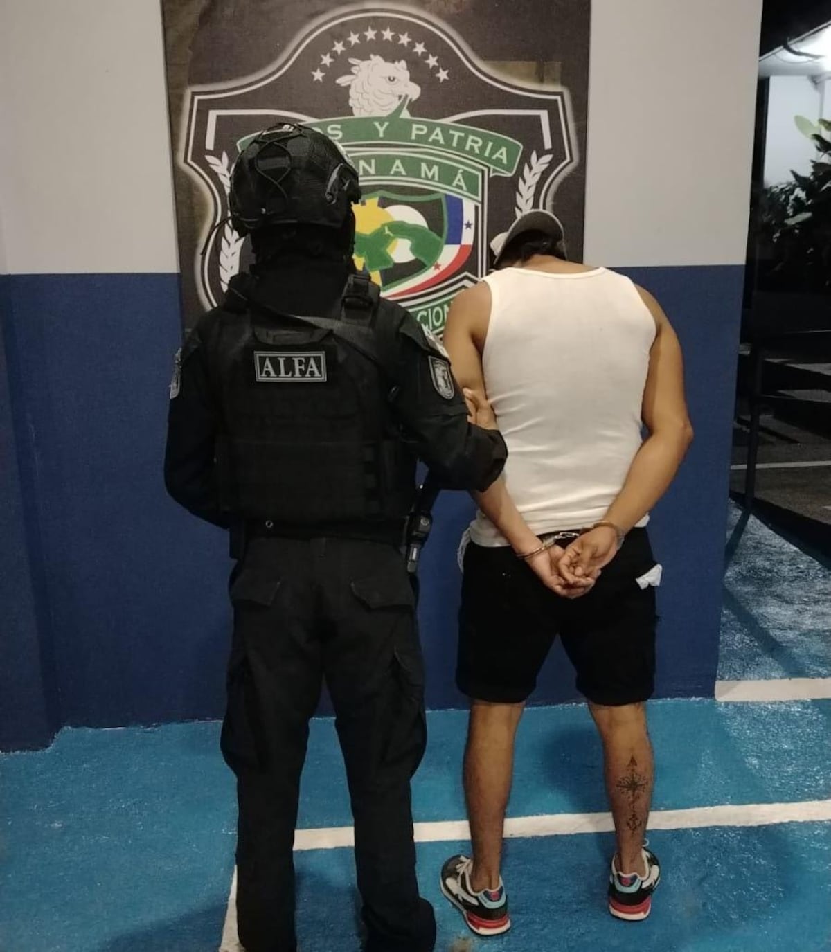 Matan al taxista Juan dentro de su vehículo en La Paz; dos jóvenes caen por el crimen