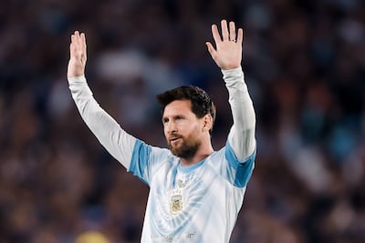 Lionel Messi dice adiós a Argentina entre lágrimas, gol y una ovación que estremeció el Monumental