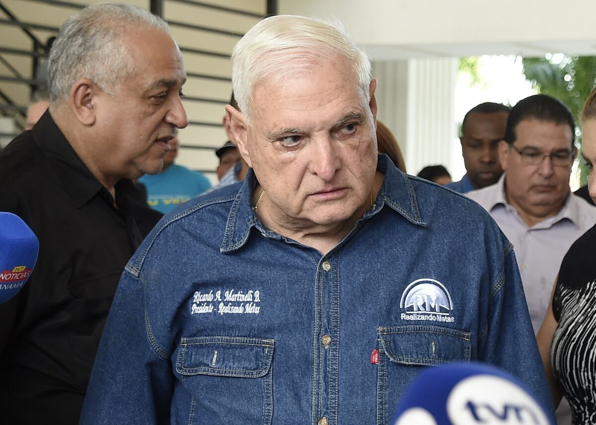 Martinelli imputado en España por espiar a su expareja con policías corruptos