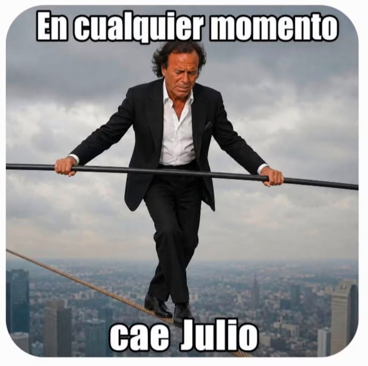 ¡Arranca julio! Y los memes  virales de Julio Iglesias regresan… en modo Mundial 2026