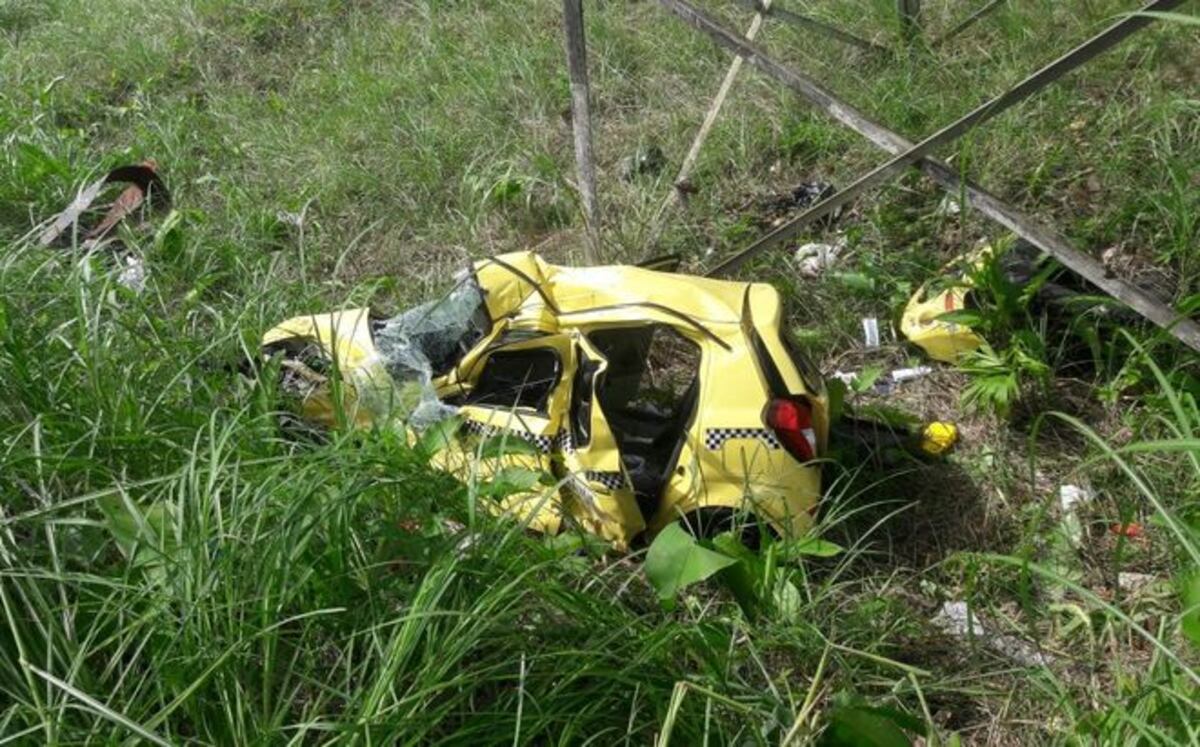 Estudiante que falleció en vuelco se dirigía a cumplir con la reválida