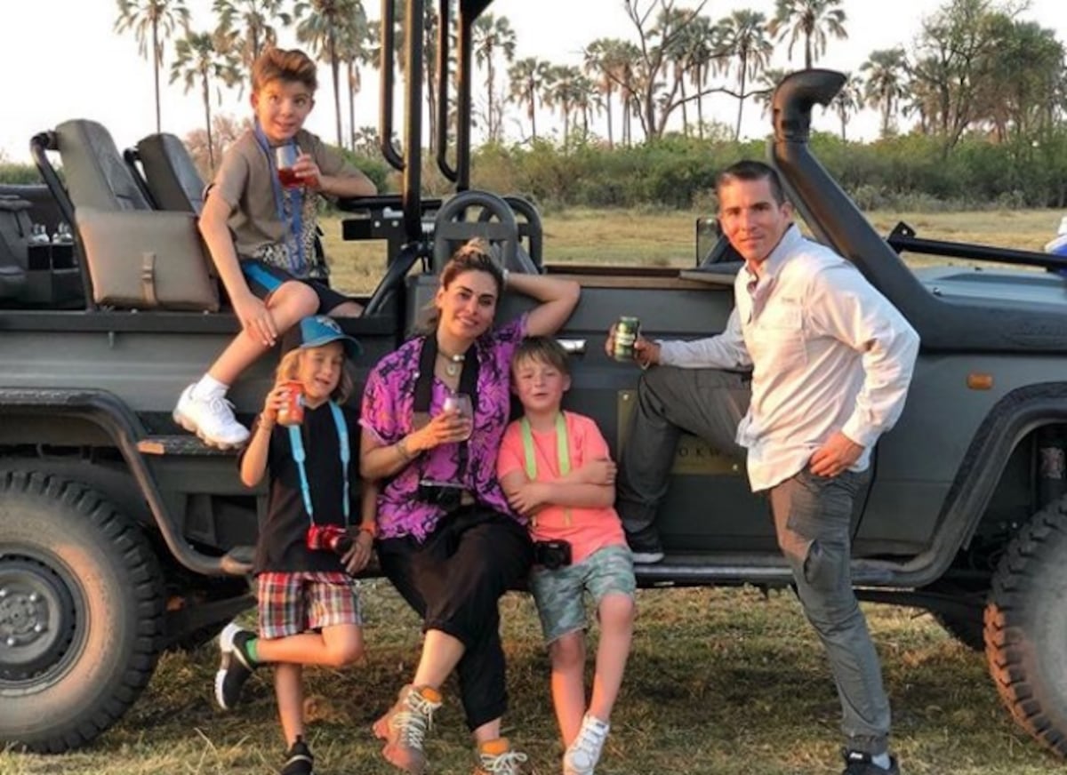 Conductora mexicana expone su vida y todo por una foto en las cataratas Victoria