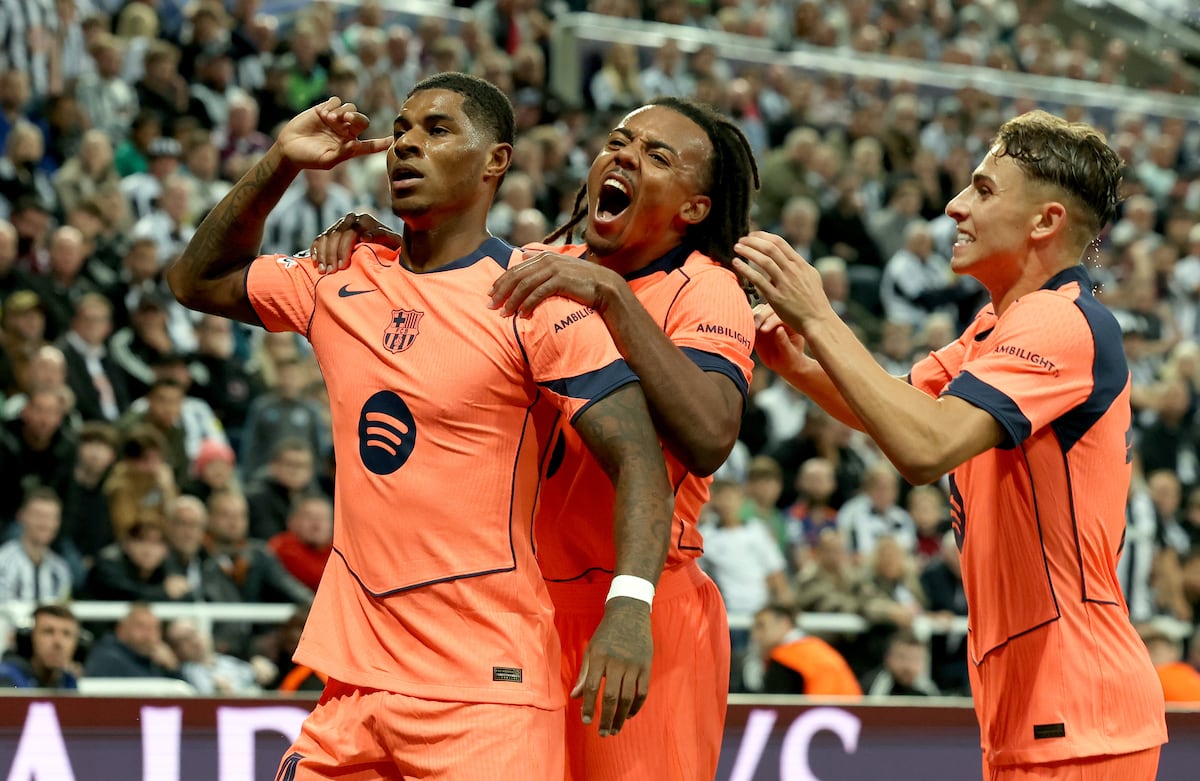 Barcelona disfruta, pero el United cobra con el resurgir de Marcus Rashford