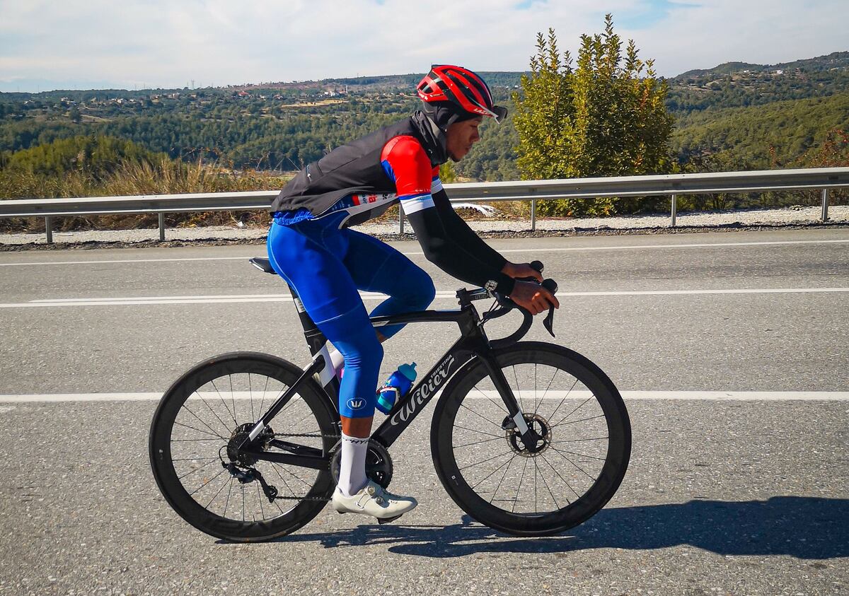 El panameño Jurado terminó décimo quinto en el Gran Premio de Velo Alany