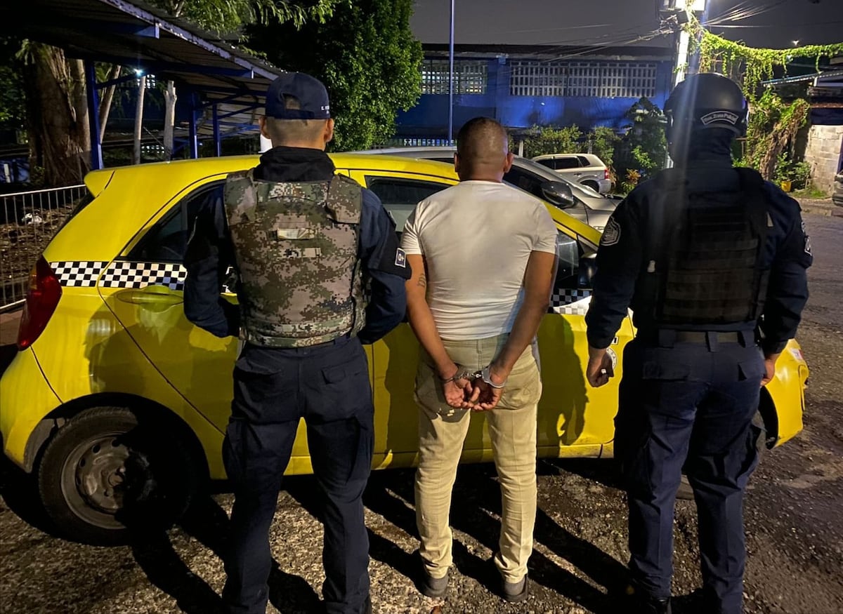 Conducir sin licencia es la menor de las preocupaciones para un taxista arrestado con presunta droga en San Miguelito