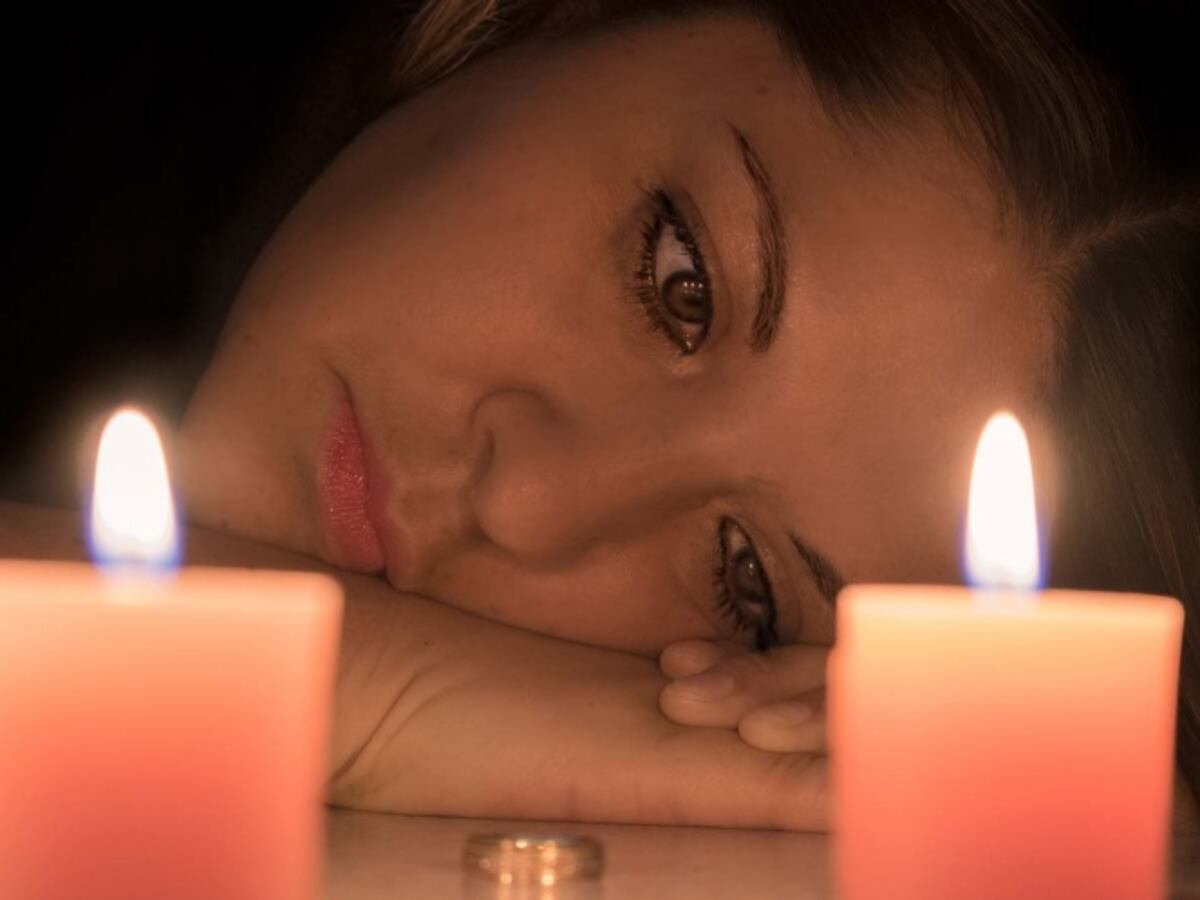 Mujer pide divorcio porque su marido es ‘demasiado perfecto’