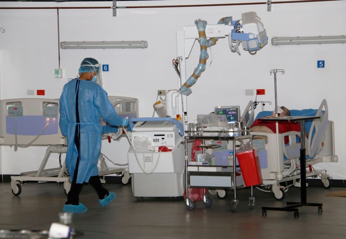 Tratamientos antivirales han disminuido impacto de síntomas en pacientes covid-19