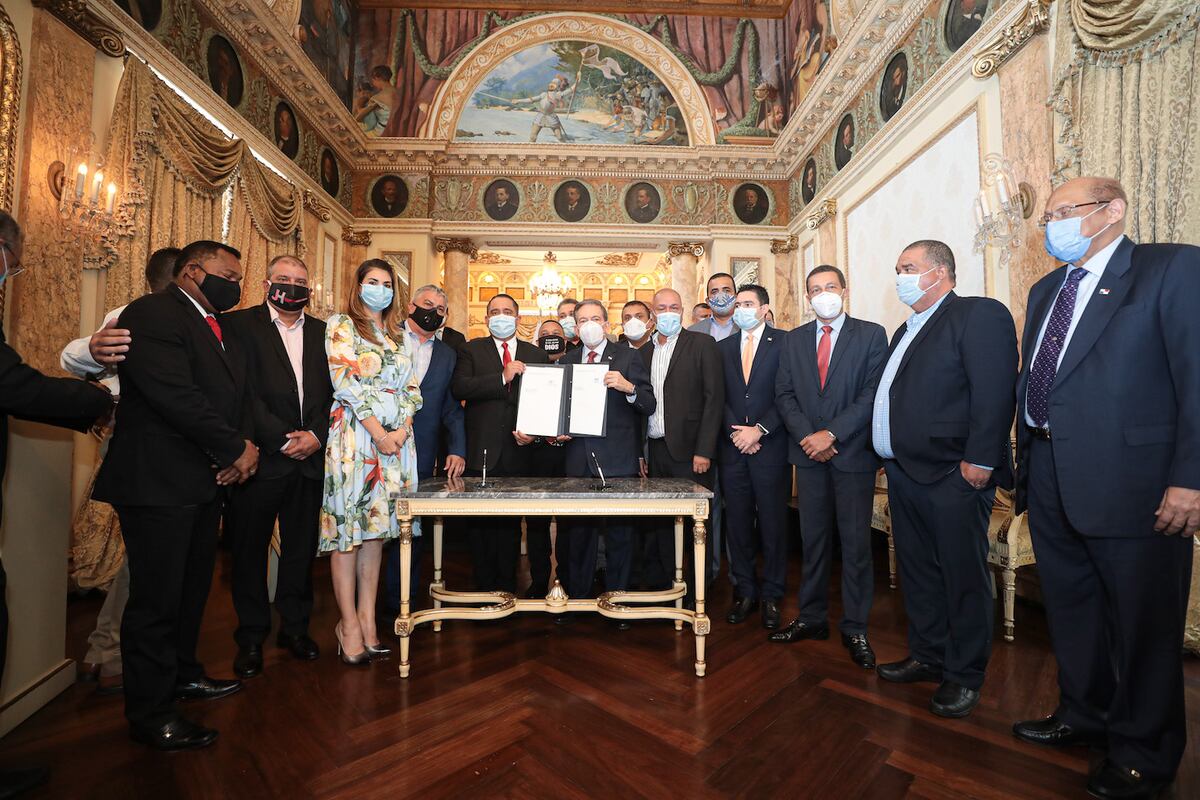 Apoyo a municipios. Ejecutivo sanciona ley que asegura rescate presupuestario