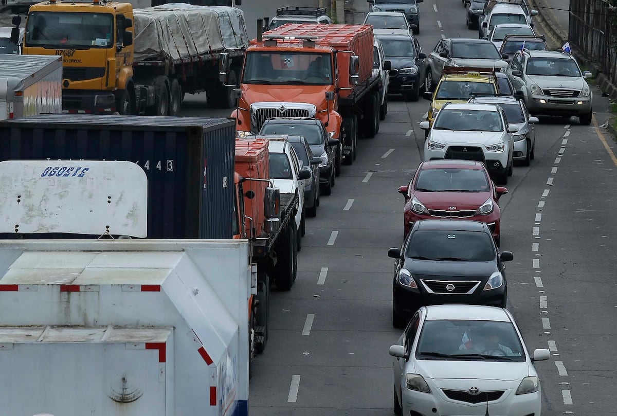 Ministro del MOP asegura que este miércoles inician los trabajos de reparación en la vía Tumba Muerto