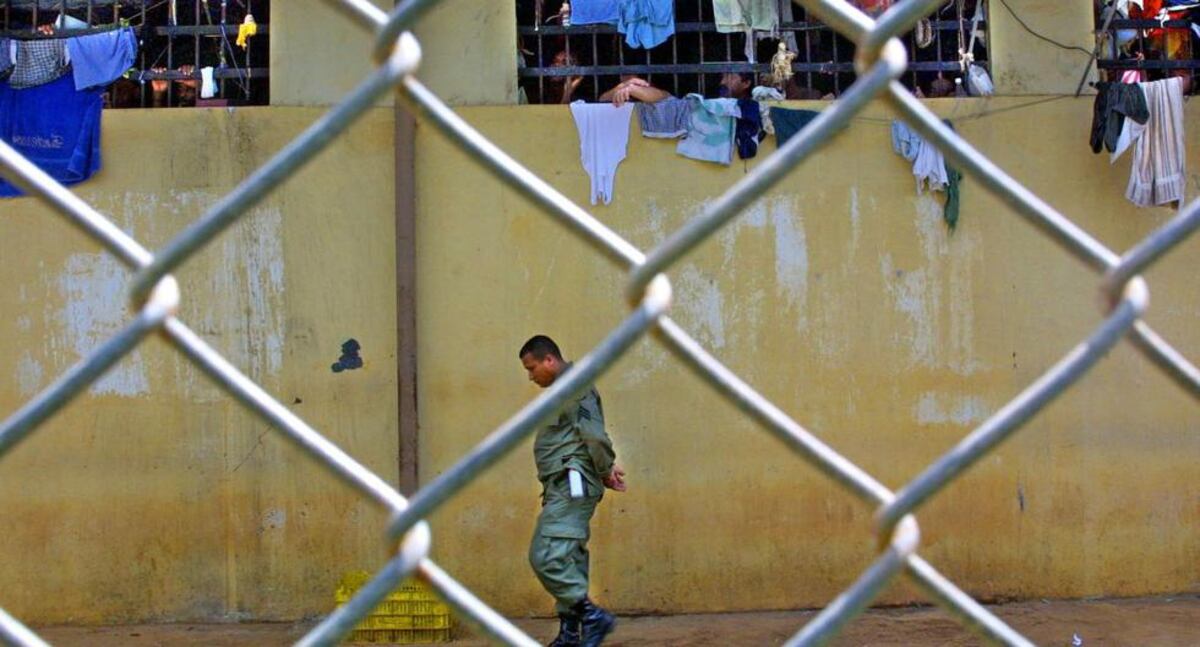 Rotación policial en las cárceles será más ‘democrática’