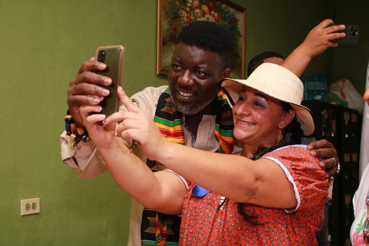 Causa revuelo en Antón. El príncipe admite que aún hay racismo. A Río Abajo sí irá con su princesa. Video