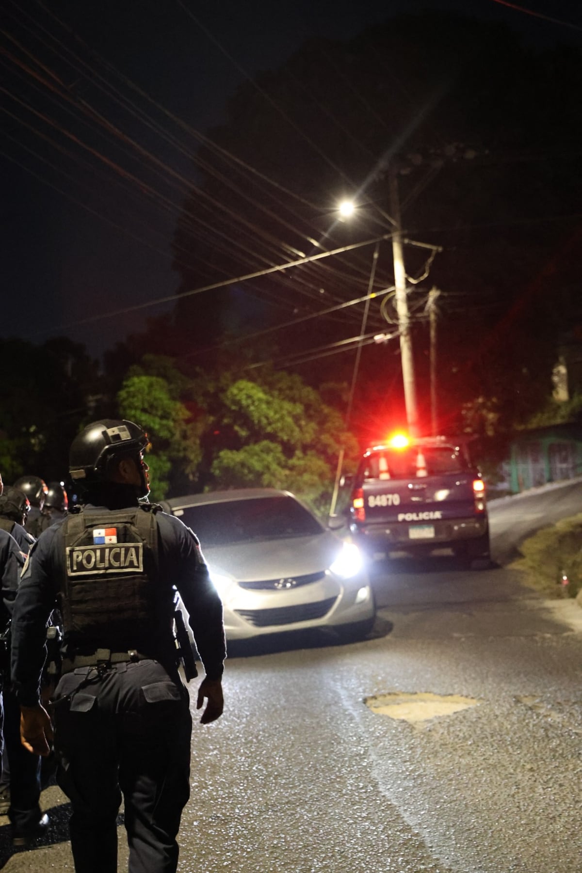 Sin piedad, al estilo Bukele. No respetaron el horario y caen en barrida nocturna en San Miguelito: 38 aprehendidos y dos menores retenidos 