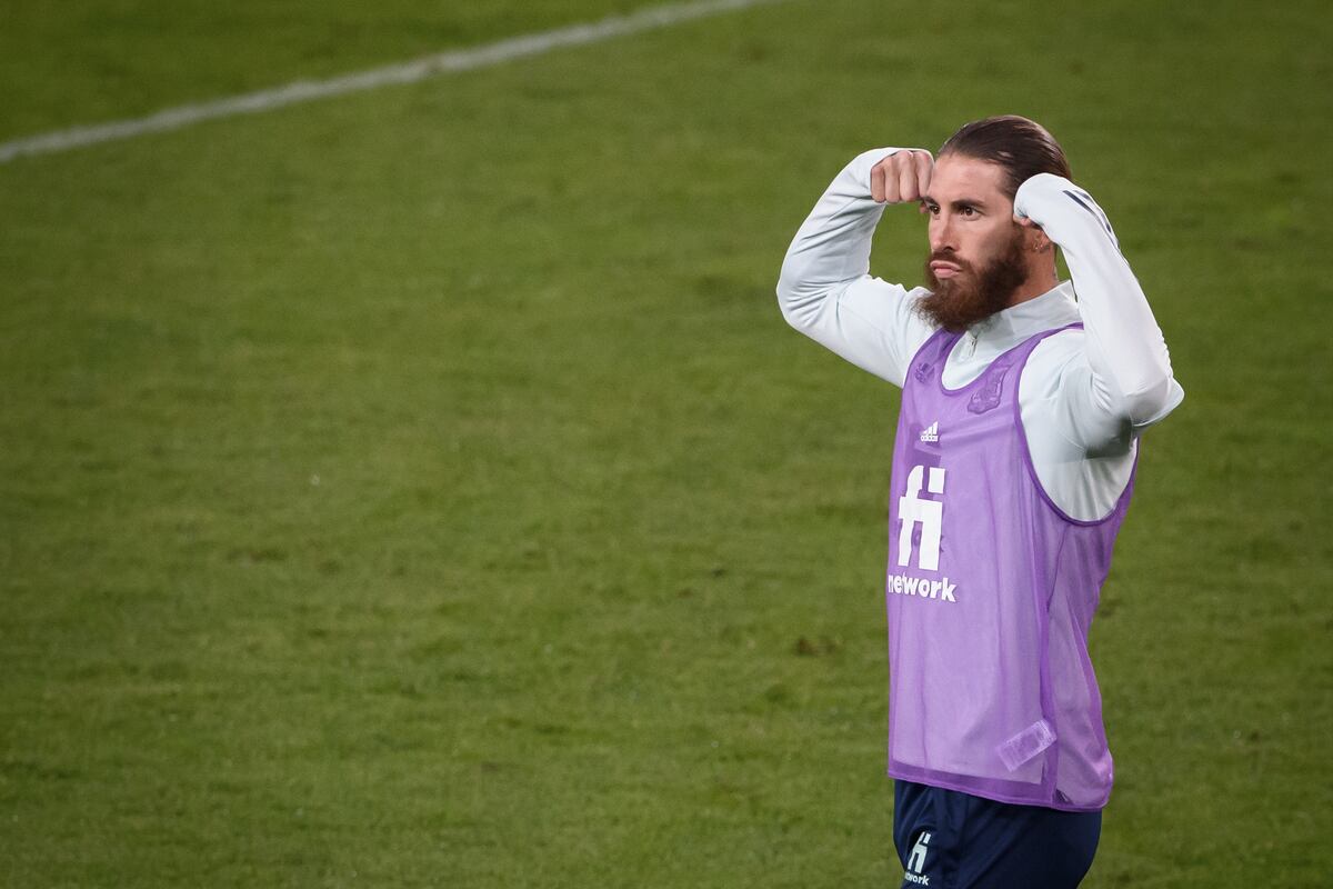 Sergio Ramos se vuelve a lesionar y podría ser baja ante Liverpool y Barcelona