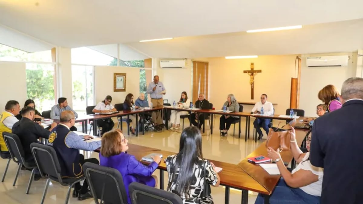 Iglesia y vecinos exigen al Mides devolver a las niñas a María Auxiliadora de Chitré
