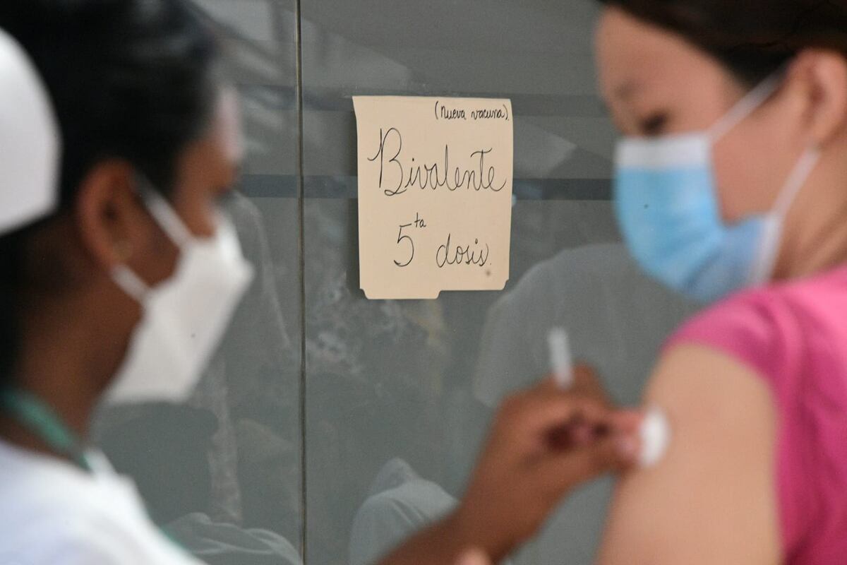 Vacuna contra covid-19 bivalente. Entérese dónde la colocan este sábado