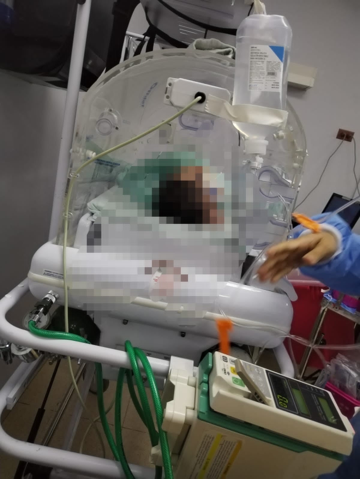 Indignante: cuerpo de bebé recién nacido fue abandonado en una bolsa reutilizable