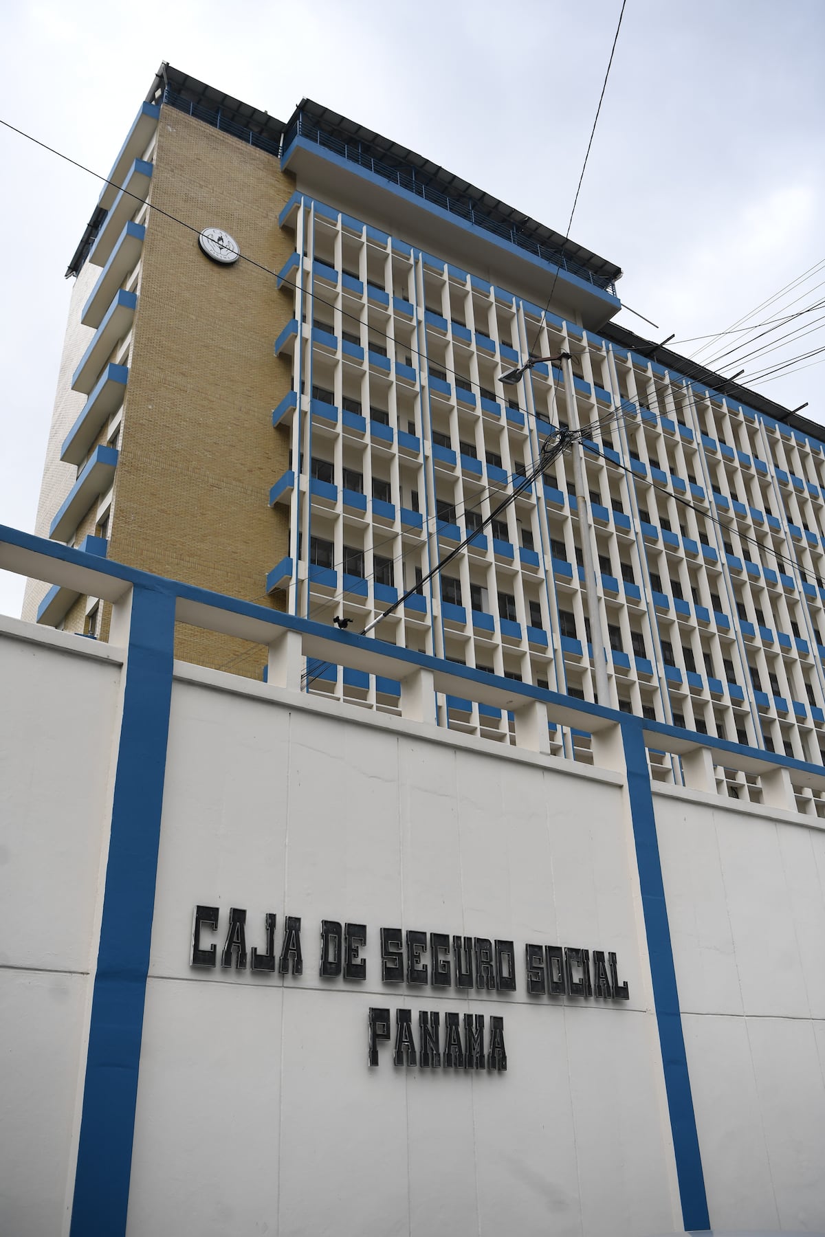 ‘No seré el que la deje colapsar’. Mulino anuncia traslado del Oncológico y promete acabar con el desabastecimiento en la CSS