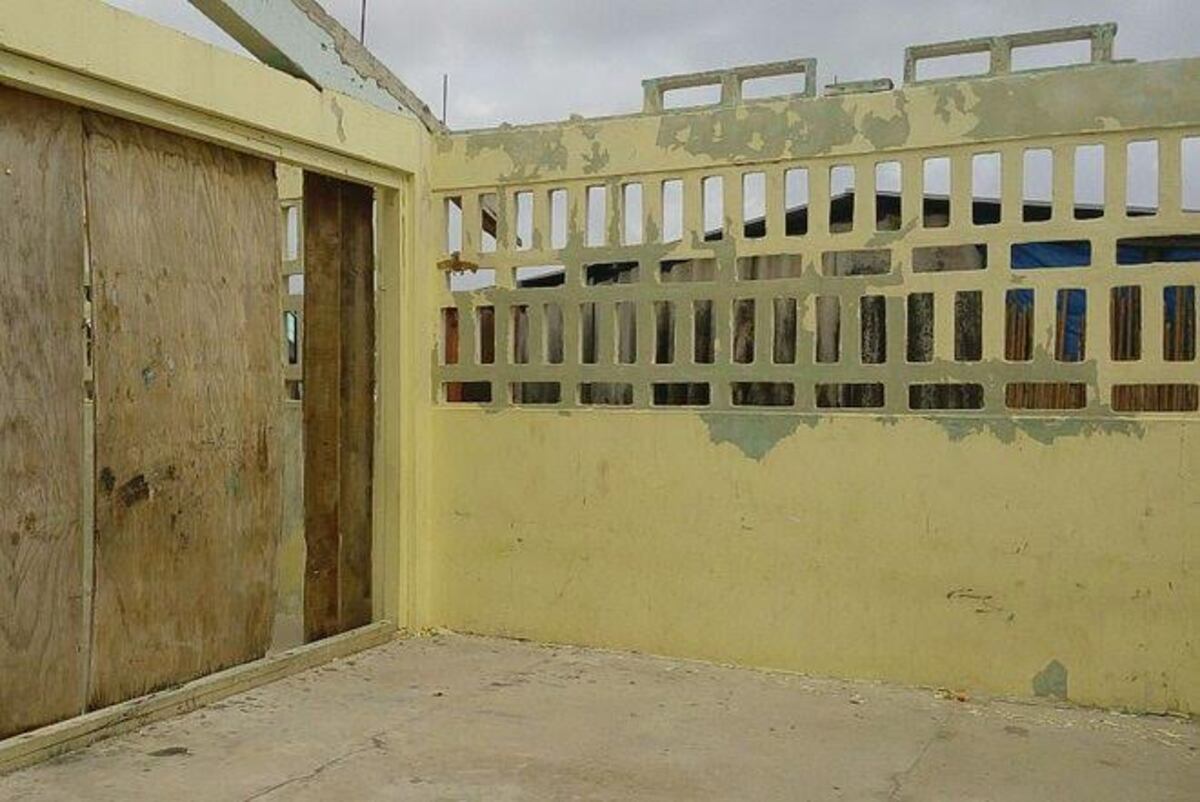 ¡SIN TECHO! Así se encuentra la escuela de Gardi Dubbile en Guna Yala |VIDEO