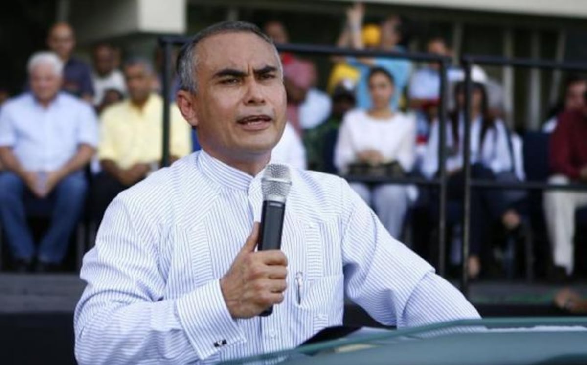 Hossana TV le da de baja a polémico vídeo del pastor Edwin Álvarez