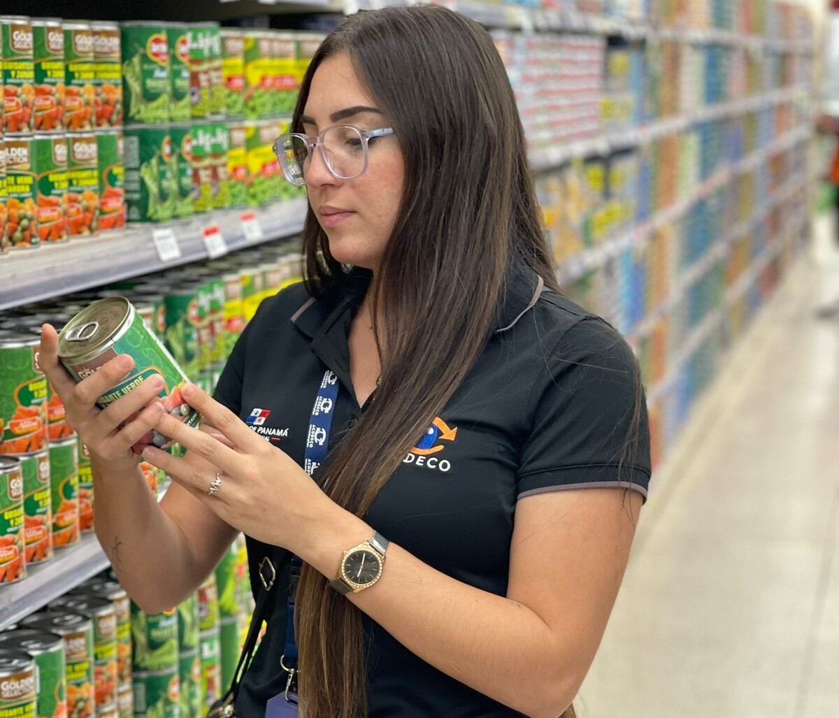 Más de 600 mil productos vencidos retirados del mercado nacional por la Acodeco