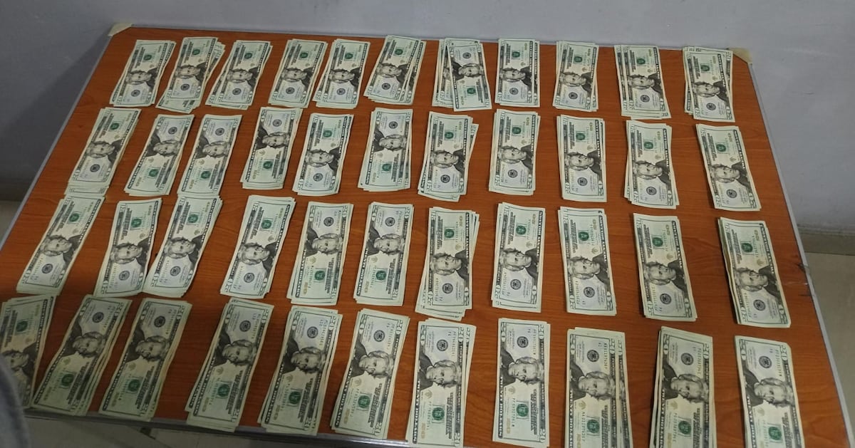 Operativo policial en la autopista Panamá-Colón resulta en decomiso de más de 10 mil  en efectivo