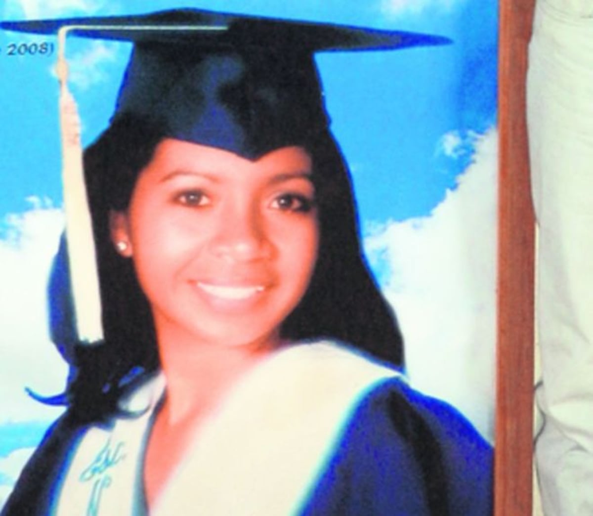 Maestra denunció que estudiante fue violada y la asesinaron.Dirigente reacciona