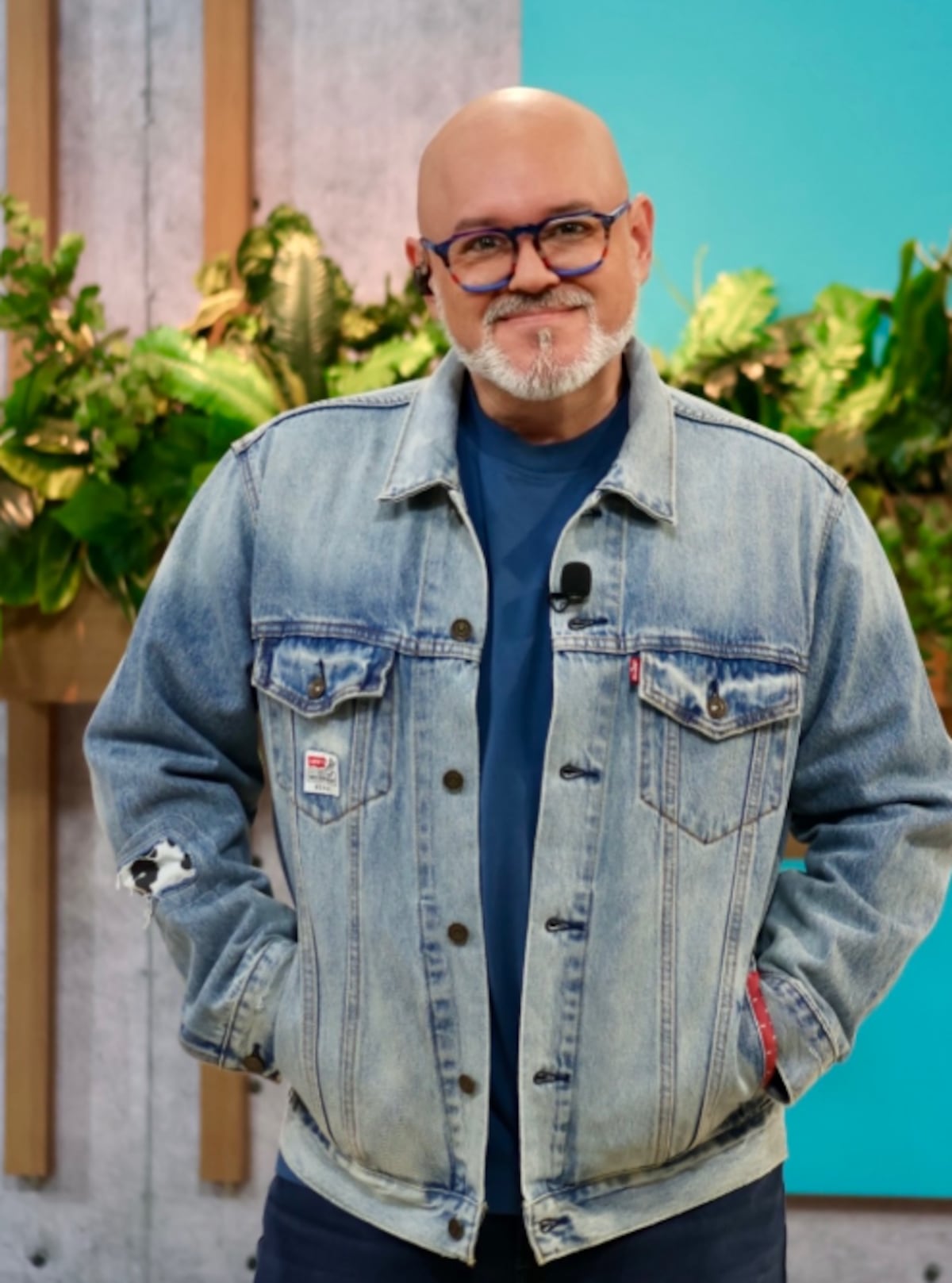 Presentador Alex Medela revela el milagro que lo salvó despúes de un terrible atropello