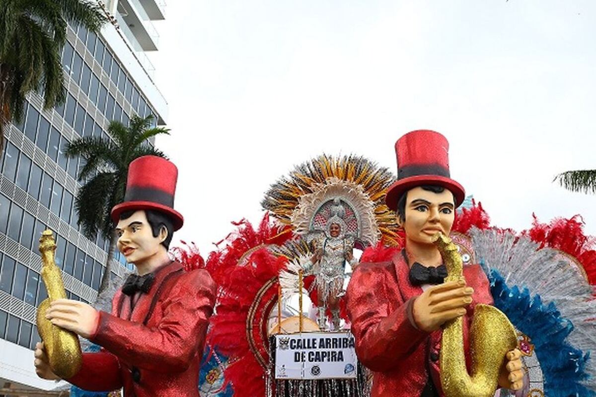 Todo listo para el Desfile de Reinas este domingo en la Cinta Costera