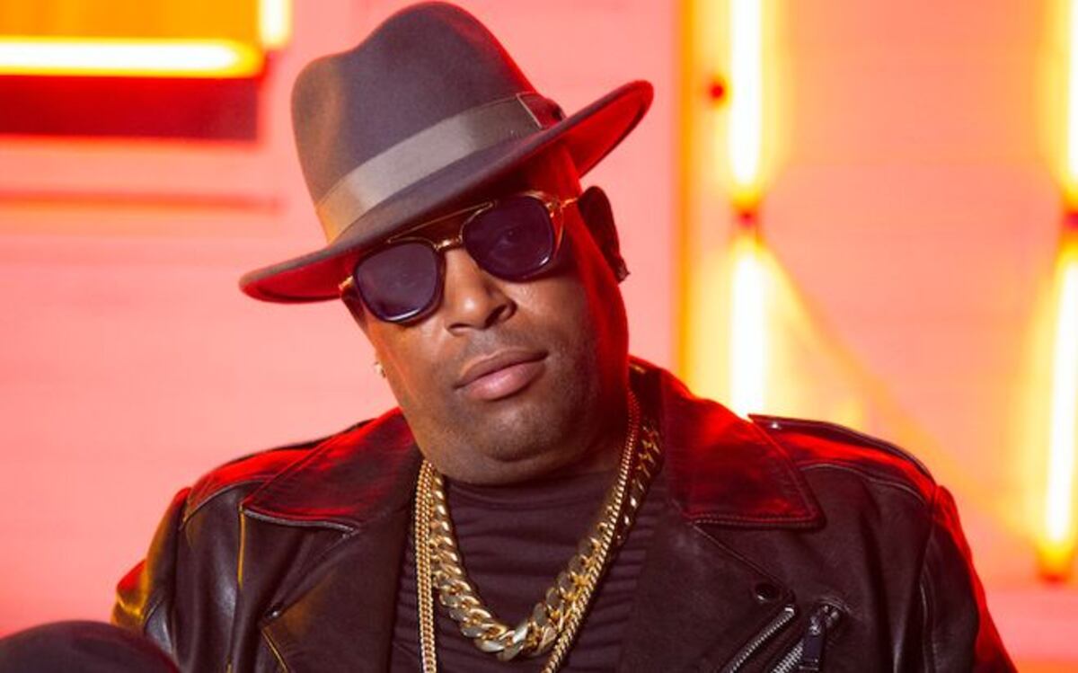 El Micha estará arribando a Panamá como invitado a los Premios Escena