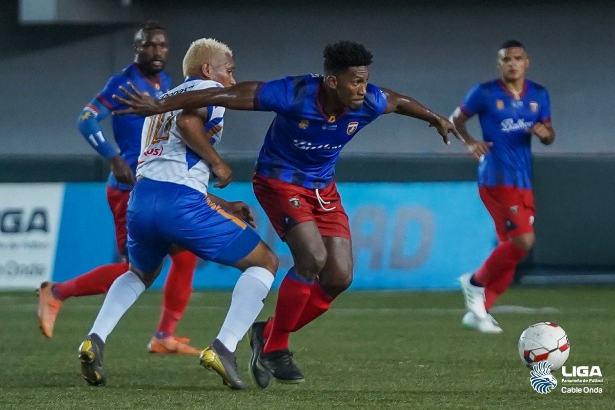 LPF entra en recta final con puestos de repechajes en juego