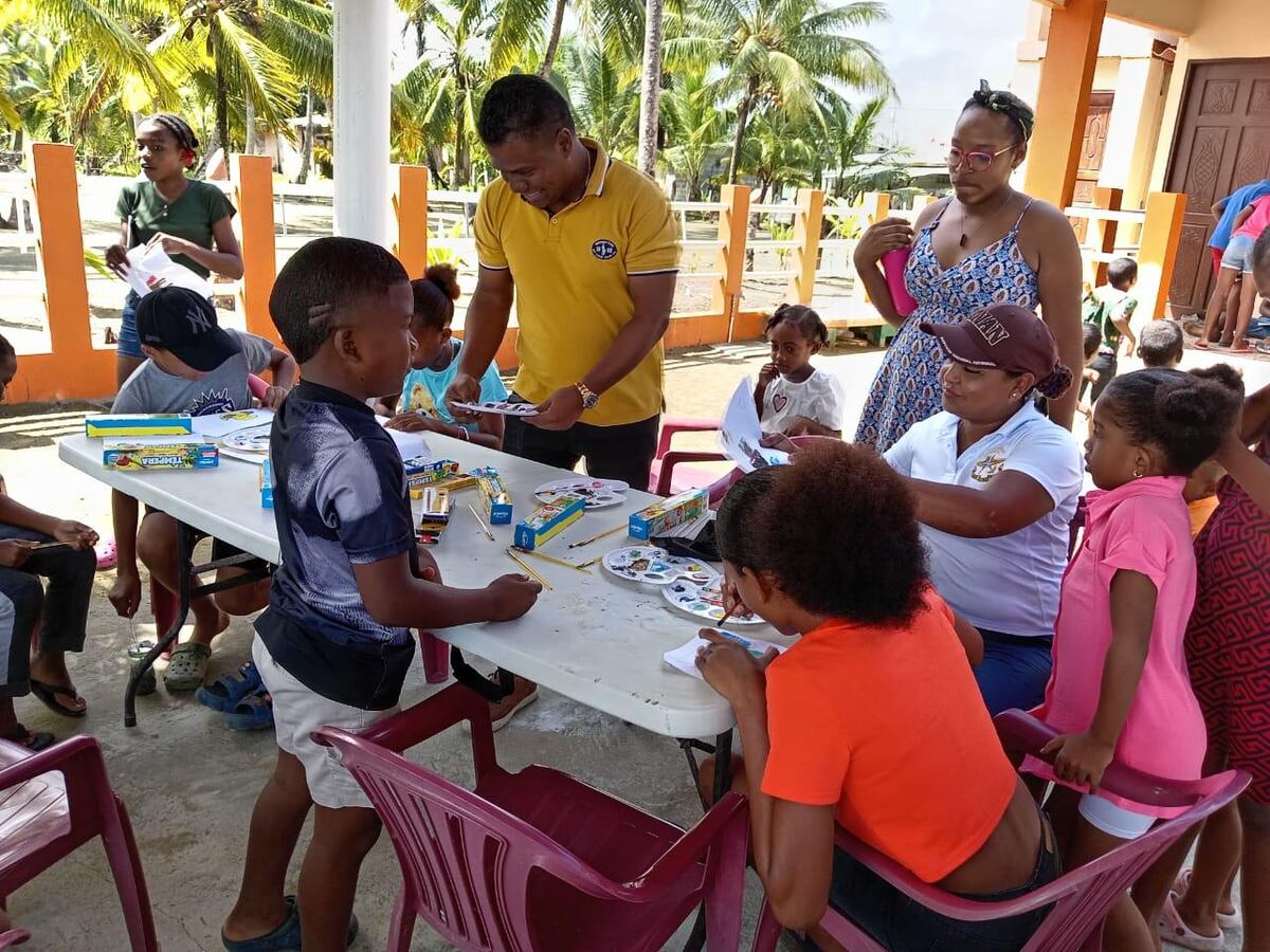 Cultura y Policía se alían para llevar arte y música a barrios vulnerables