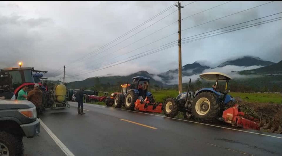 Se calienta Chiriquí. Productores se mantienen firmes y cierran vías en la provincia